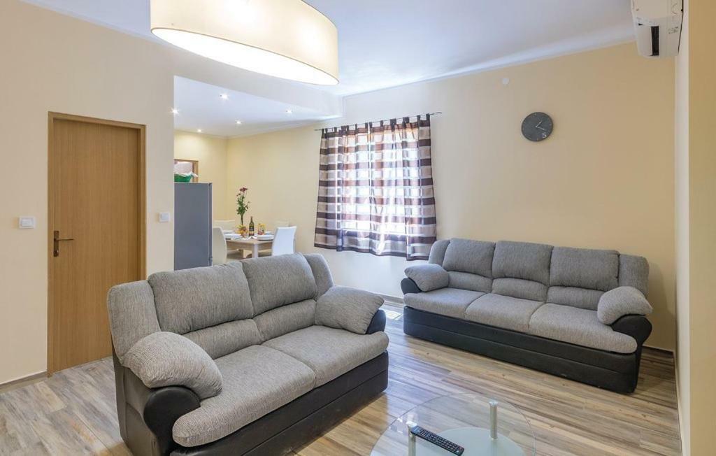 Apartments Klaudija بولا المظهر الخارجي الصورة