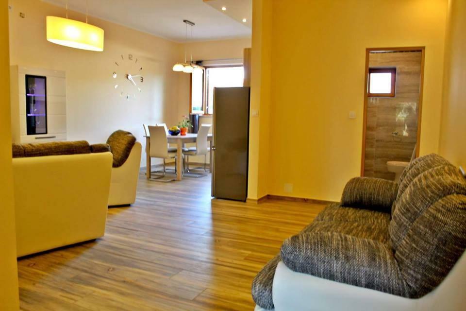 Apartments Klaudija بولا المظهر الخارجي الصورة